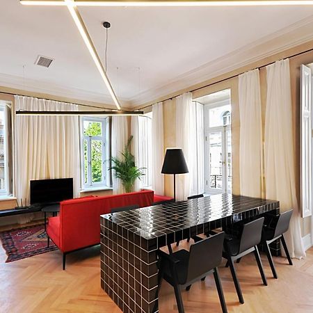The 10 Hotel Tbilisi Bagian luar foto